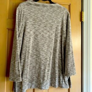 J.Jill bracelet sleeve, boat neck tunic.